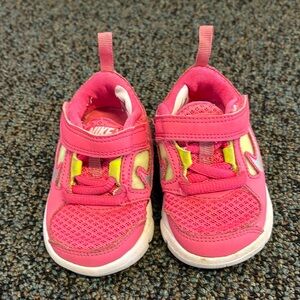 Nike pink sneaker size 4C